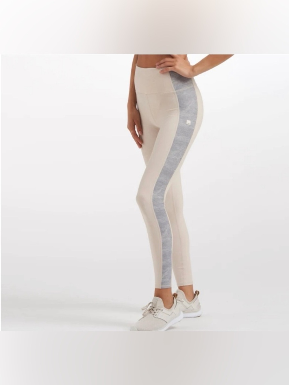 Vuori Women's Aspire Elevation
Leggings XS & SMALL NWOT